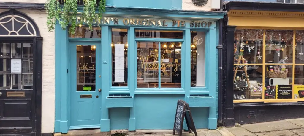 Hobsons Fret Cut Lettering Sign