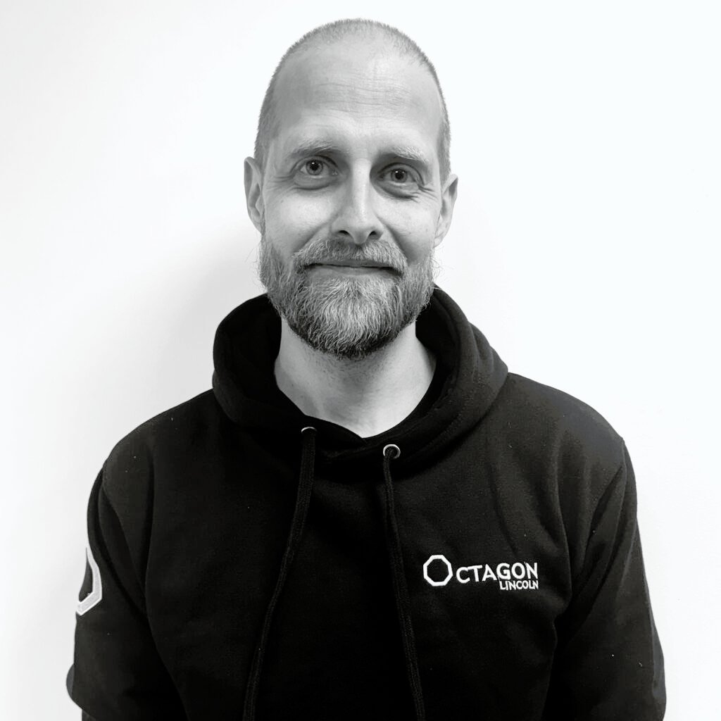 Richard- Sign Installer