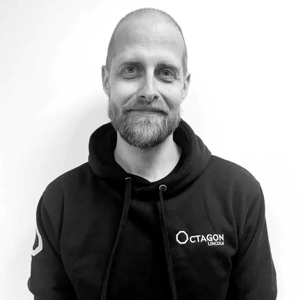 Richard- Sign Installer